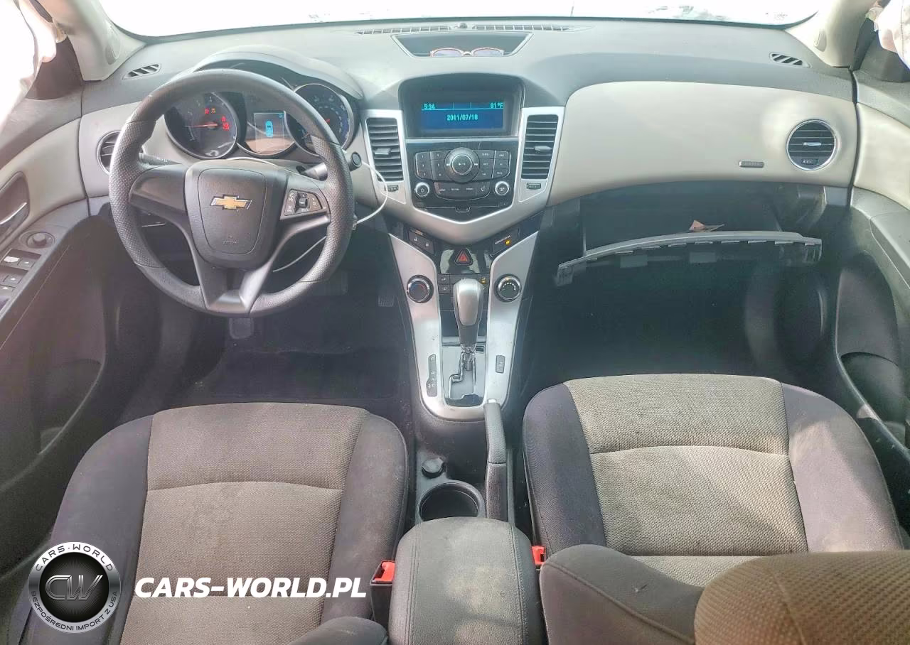 2014 Chevrolet Cruze Ls VIN:1G1PA5SH4E7450978 - 8