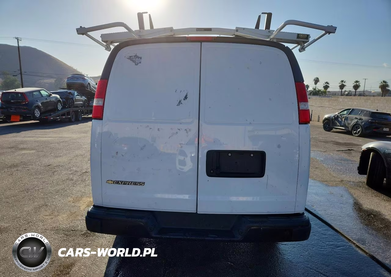 2025 Chevrolet Express G2500 VIN:1GCWGAFP7S1113098 - 6