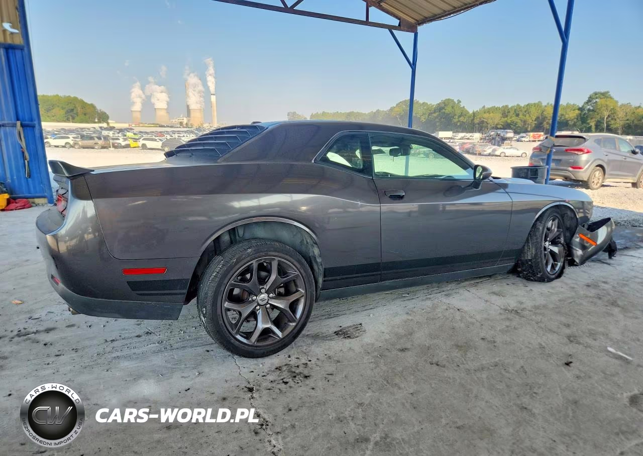 2017 Dodge Challenger Sxt VIN:2C3CDZAG2HH624735 - 3