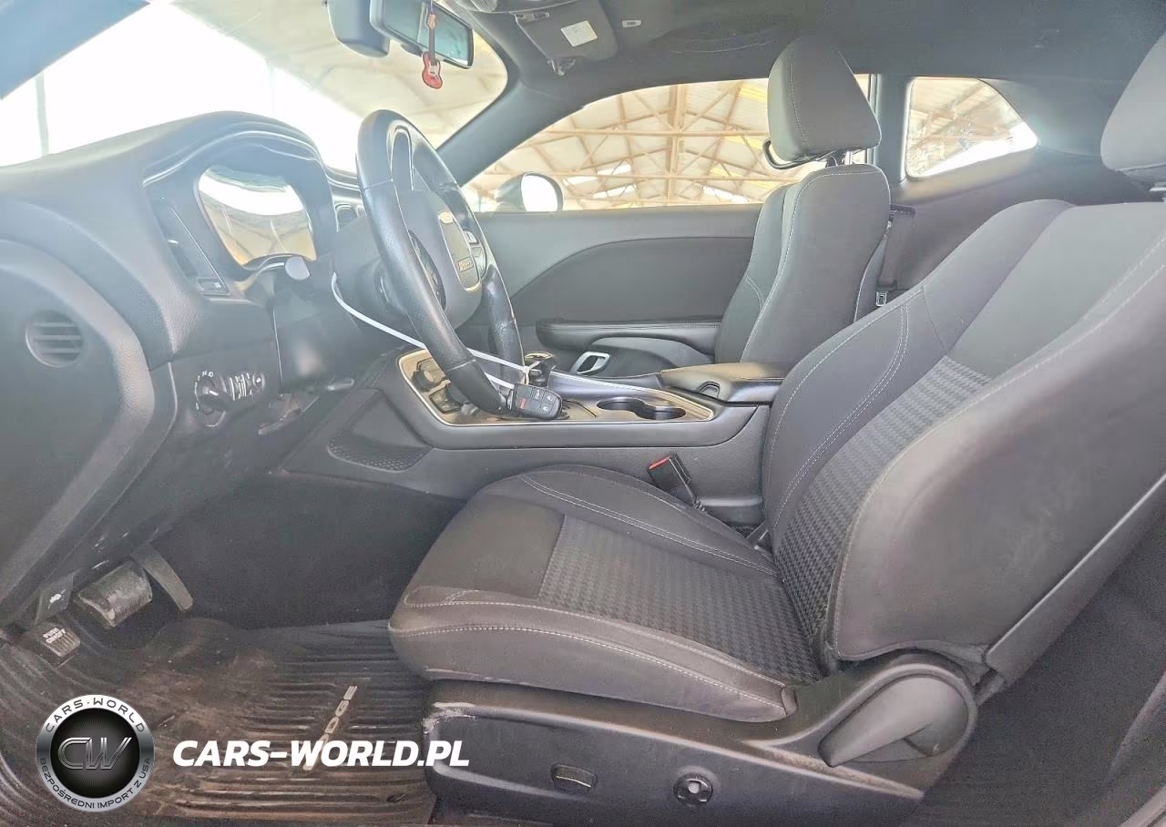 2017 Dodge Challenger Sxt VIN:2C3CDZAG2HH624735 - 7