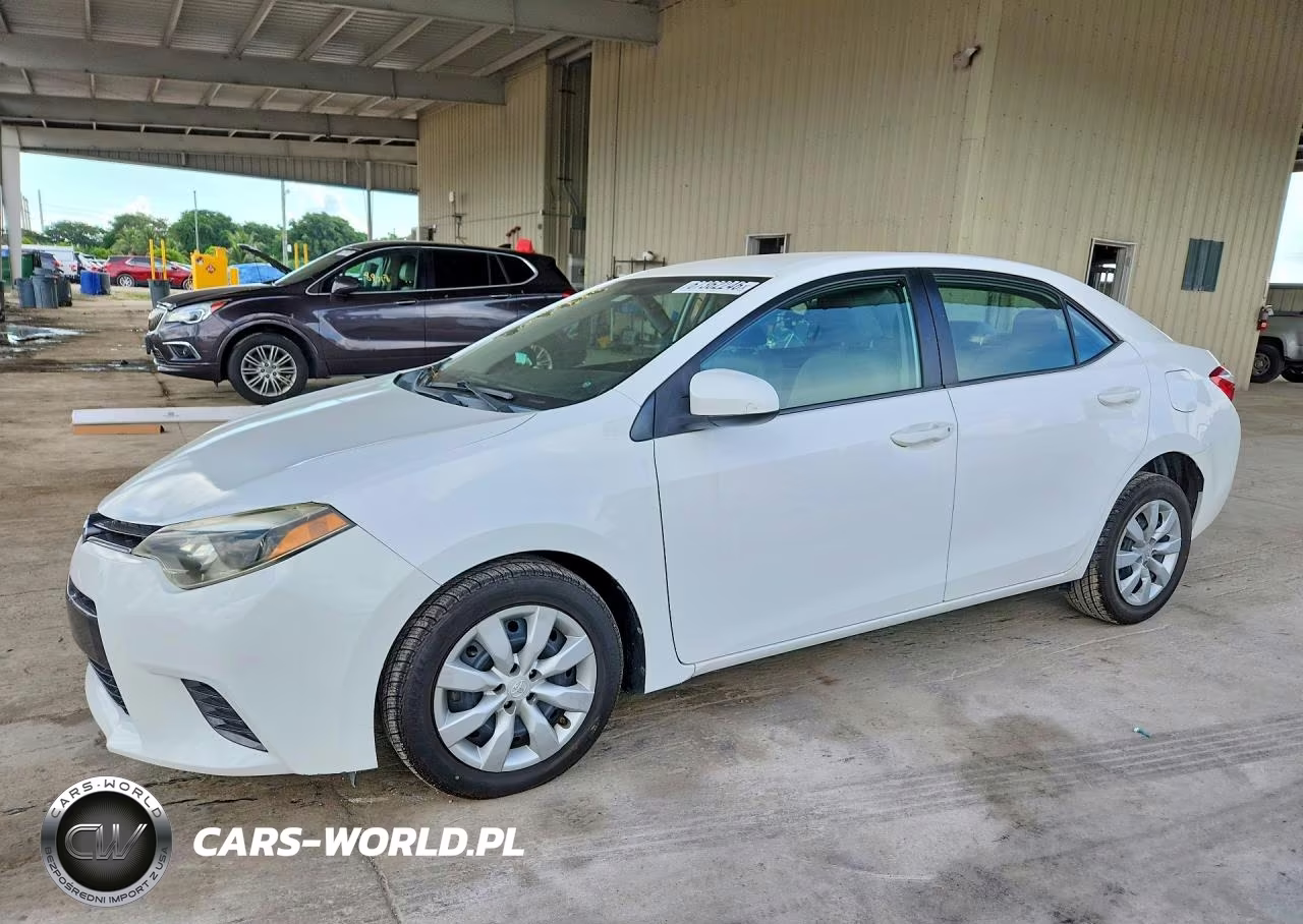 2015 Toyota Corolla Le VIN:2T1BURHE8FC468784 - 1