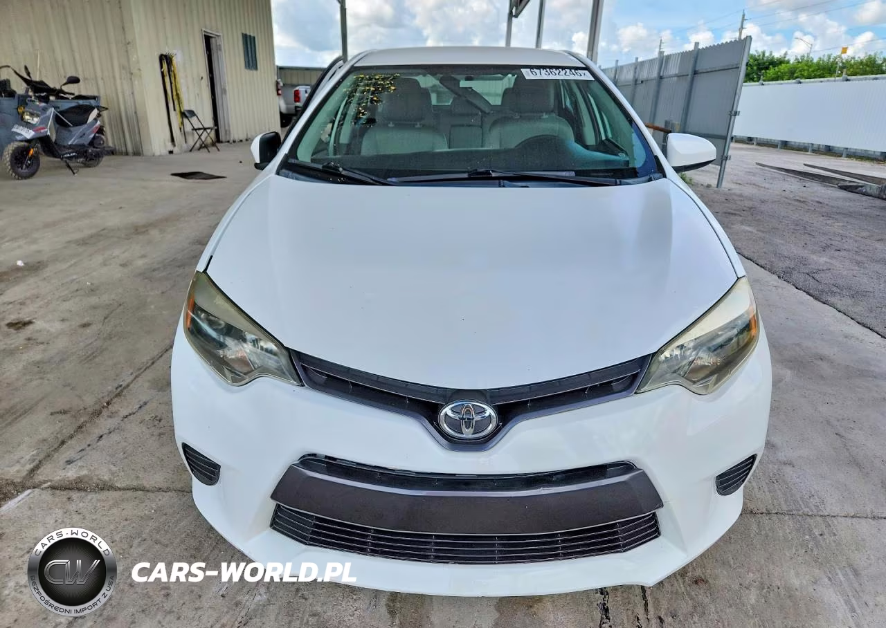 2015 Toyota Corolla Le VIN:2T1BURHE8FC468784 - 5