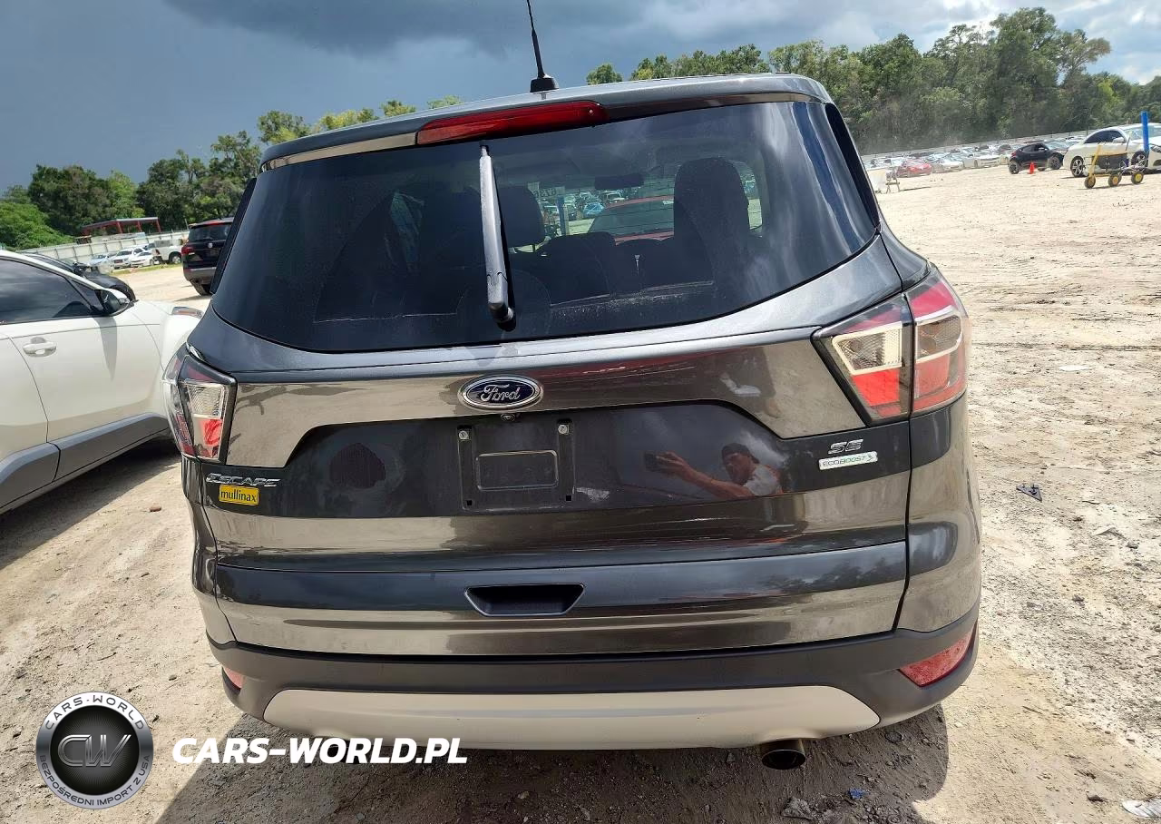 2017 Ford Escape Se VIN:1FMCU0GD4HUB06400 - 6