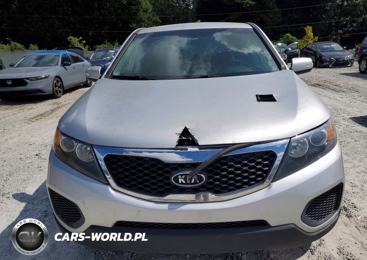 2012 Kia Sorento Lx VIN:5XYKT3A11CG245607 - 5