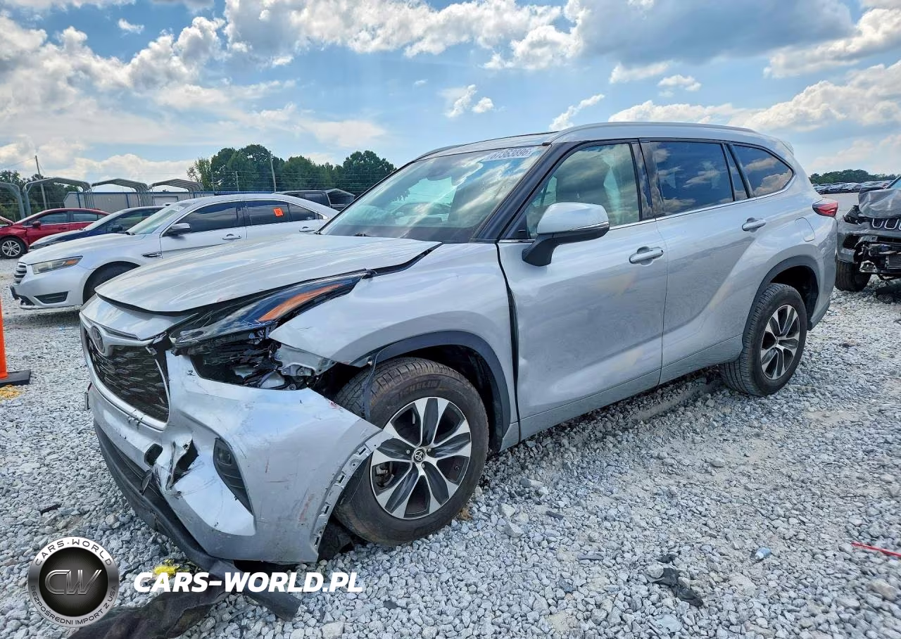 2022 Toyota Highlander Xle VIN:5TDGZRAH0NS117756 - 1
