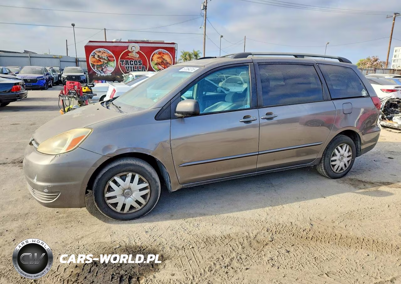 2005 Toyota Sienna Le 8 Passenger