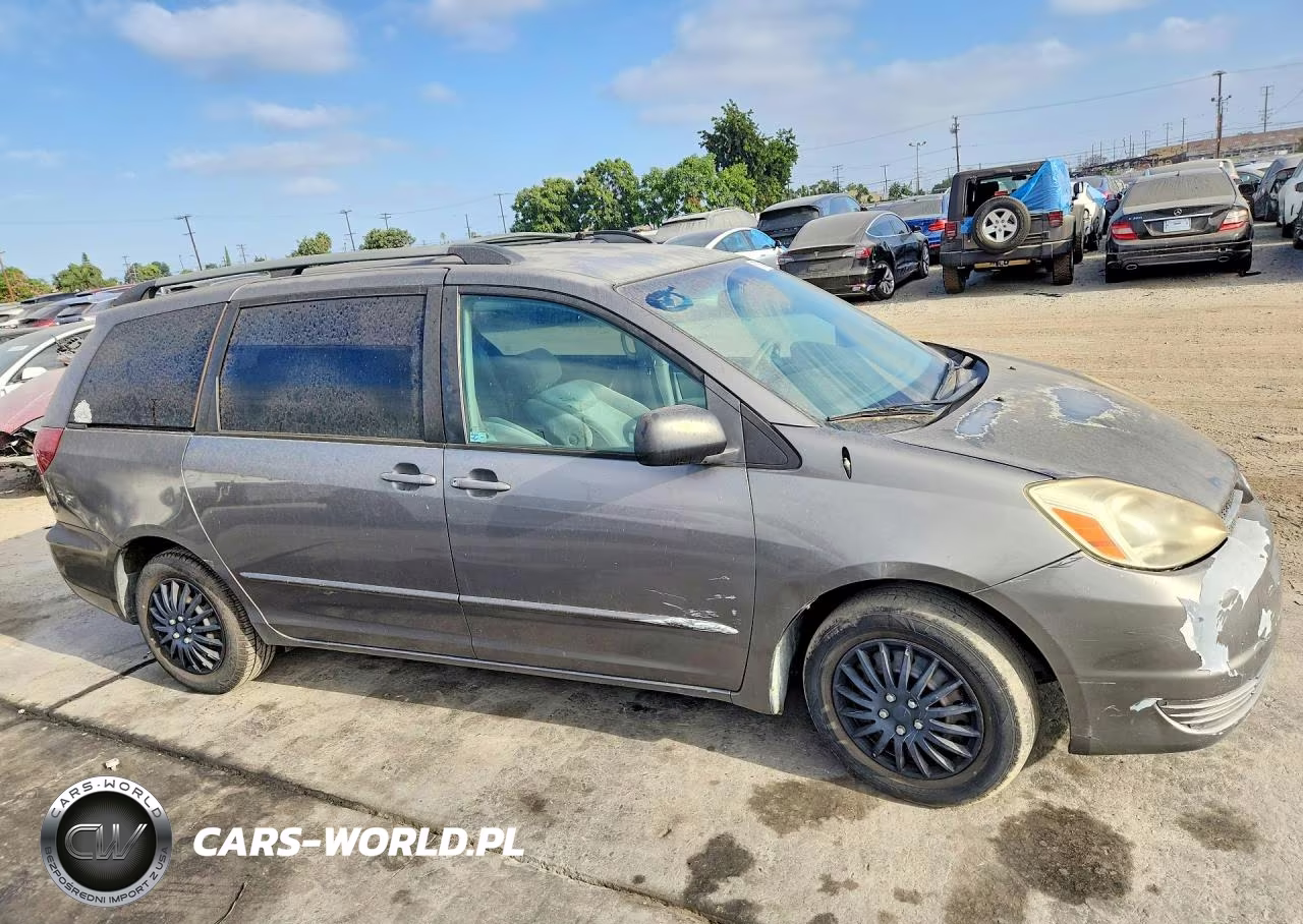 2005 Toyota Sienna Le 8 Passenger VIN:5TDZA23C95S358093 - 4