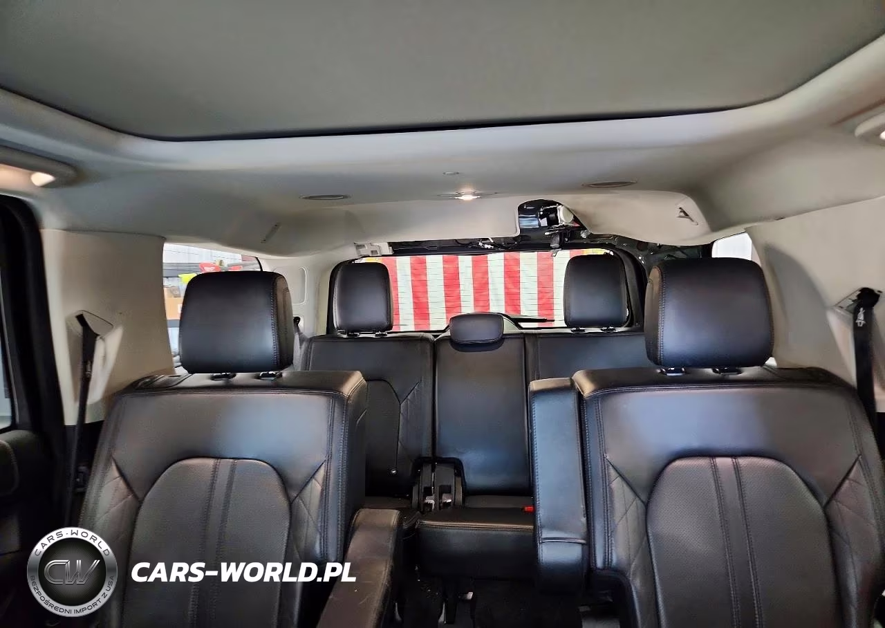 2019 Ford Expedition Platinum VIN:1FMJU1LT4KEA05806 - 10