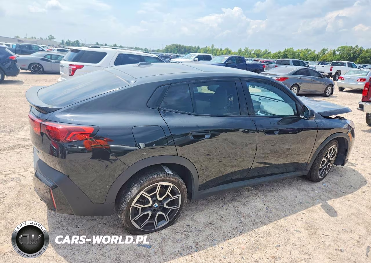 2026 BMW X2 xDrive28I VIN:WBX63GM02T5406425 - 3