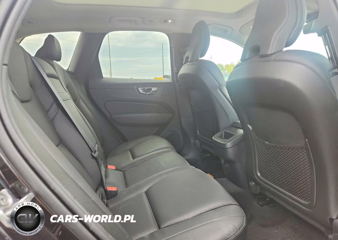 2021 Volvo Xc60 T5 Momentum VIN:YV4102RK7M1783982 - 11