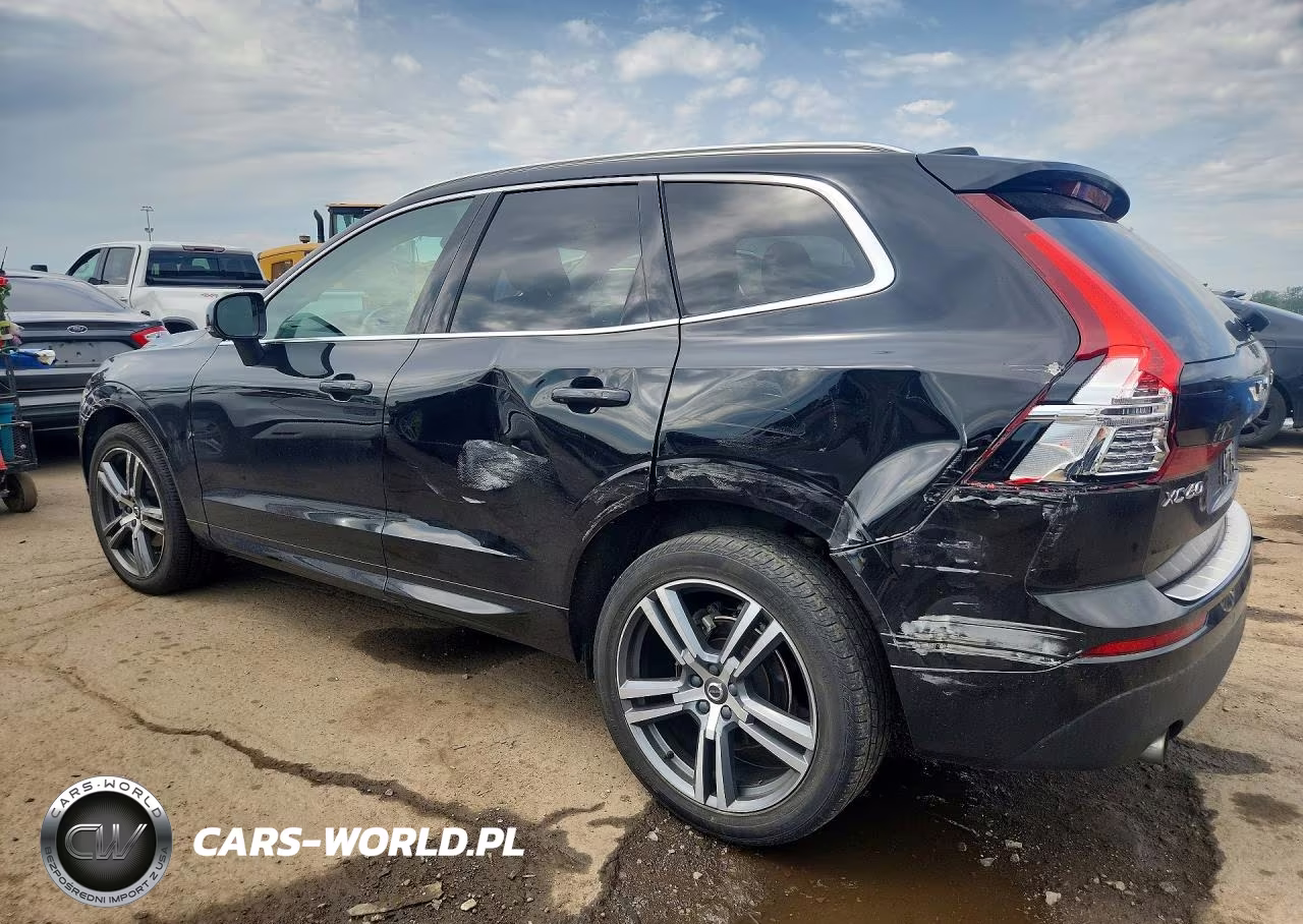 2021 Volvo Xc60 T5 Momentum VIN:YV4102RK7M1783982 - 2