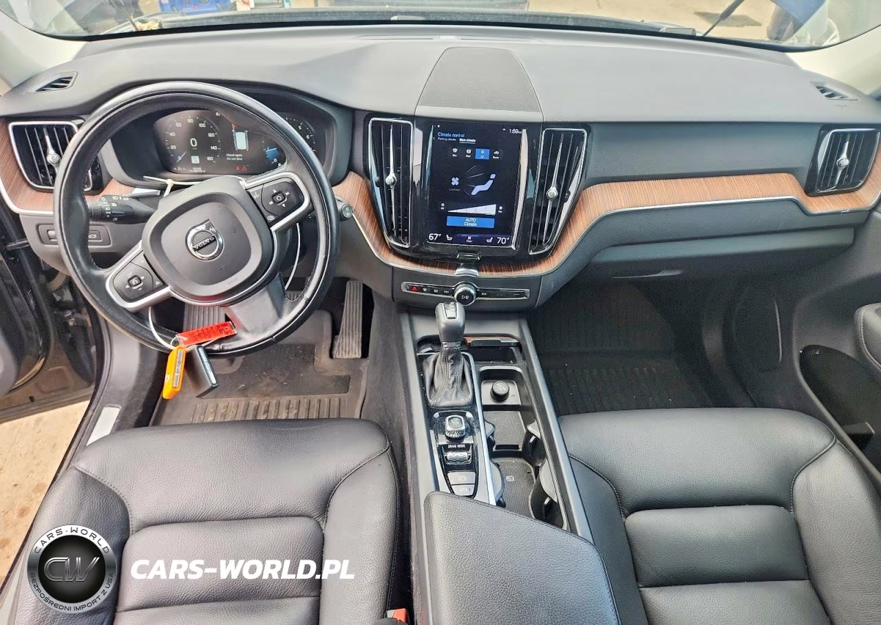 2021 Volvo Xc60 T5 Momentum VIN:YV4102RK7M1783982 - 8