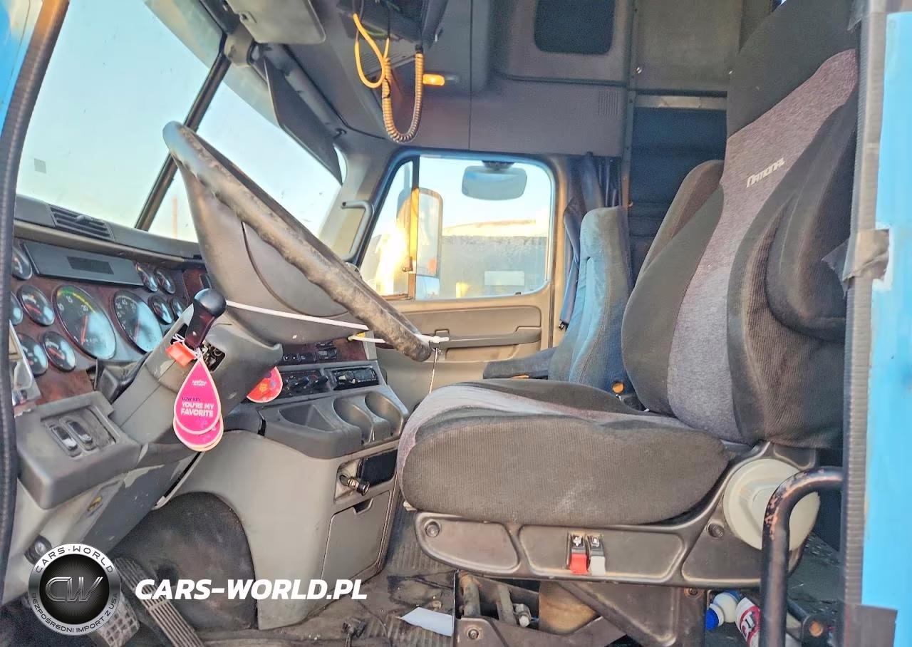 2006 Freightliner St120 Semi Truck VIN:1FUJBBCG06LV26695 - 7