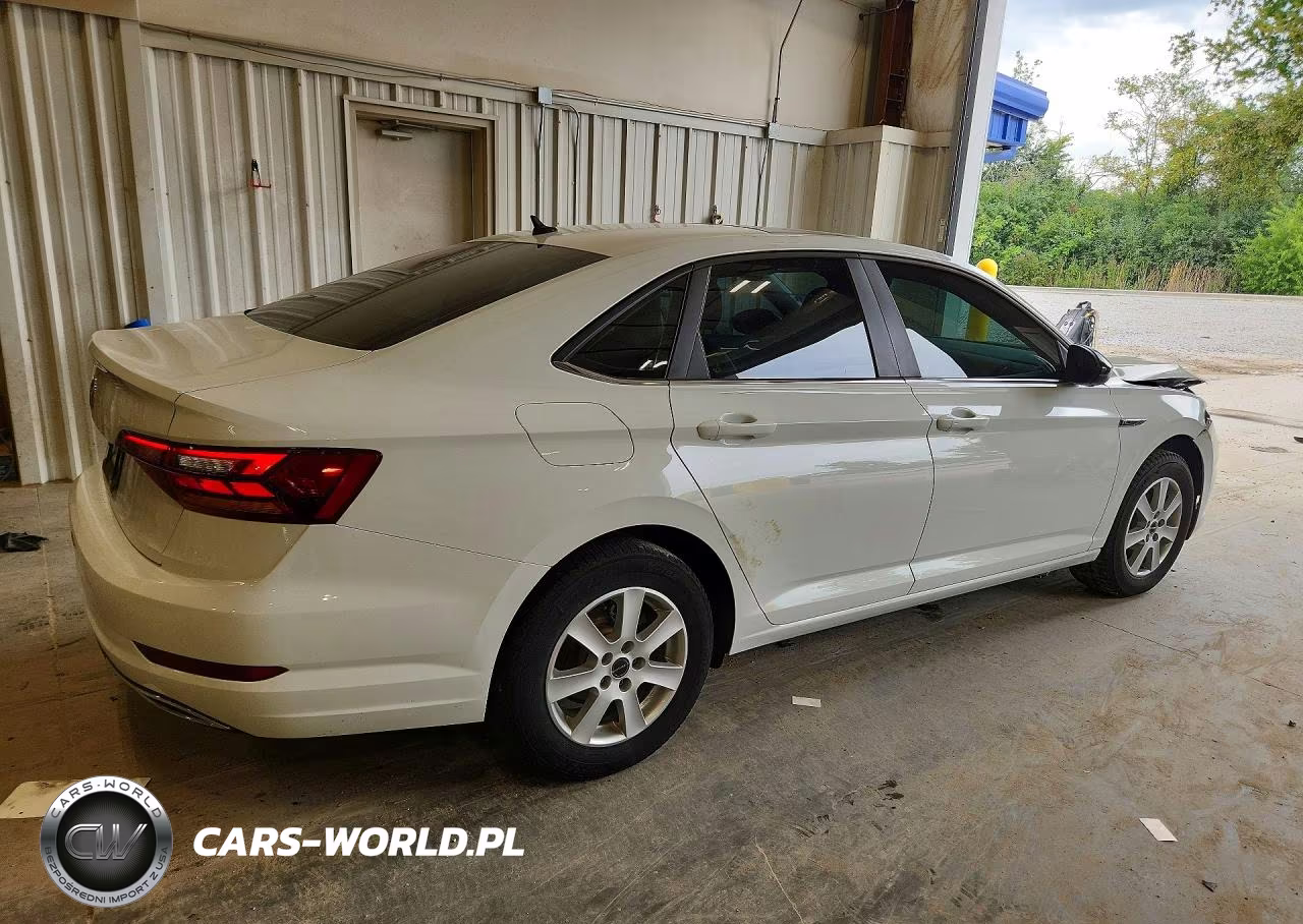2019 Volkswagen Jetta S VIN:3VWC57BU9KM273409 - 3