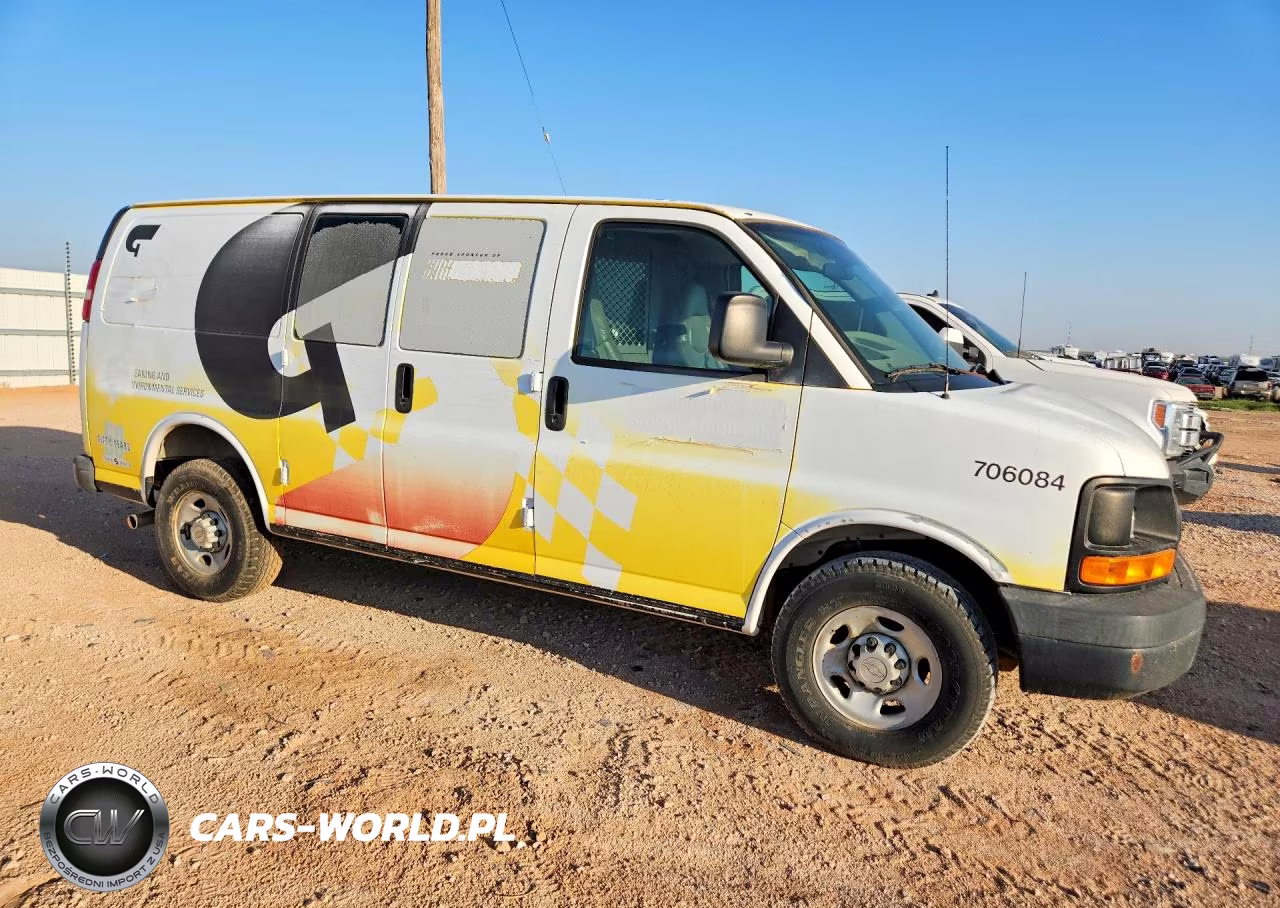 2007 Chevrolet Express G2500 VIN:1GCGG25V371105159 - 4