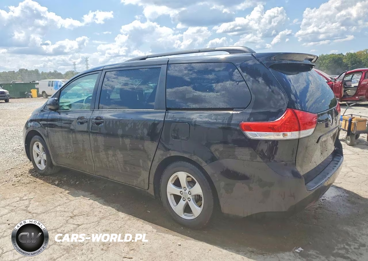 2011 Toyota Sienna Le VIN:5TDKK3DC5BS047047 - 2