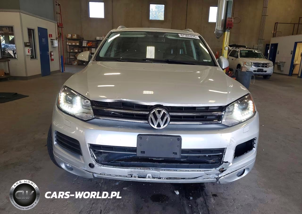 2014 Volkswagen Touareg V6 VIN:WVGEF9BP2ED001438 - 5