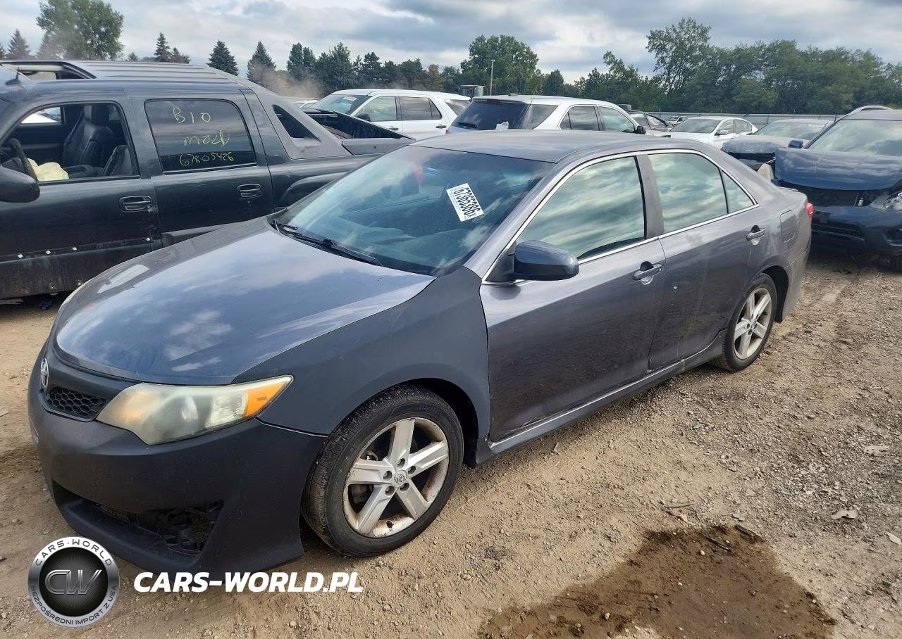 2014 Toyota Camry Se VIN:4T1BF1FK9EU372325 - 1