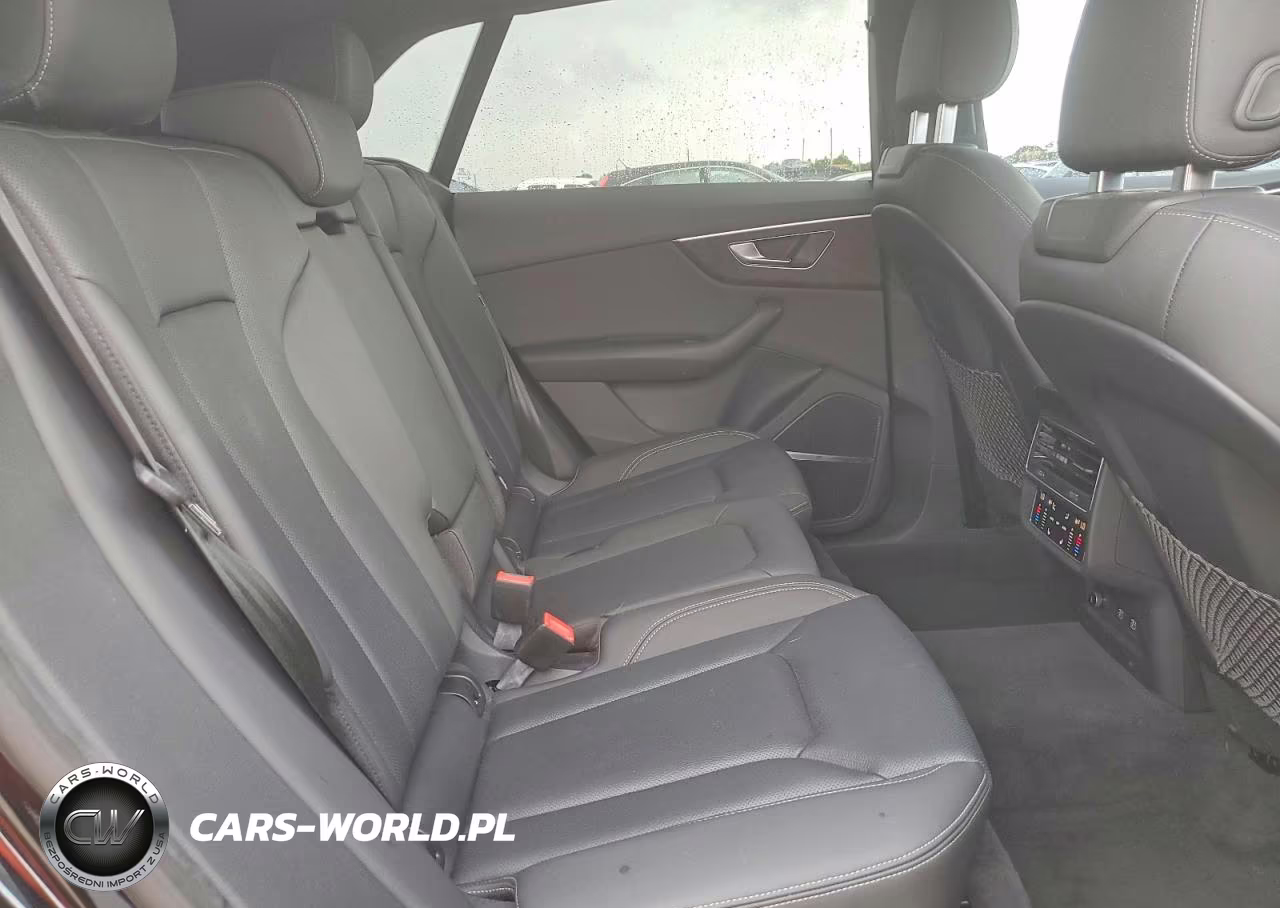 2021 Audi Q8 Premium Plus S-Line VIN:WA1EVAF13MD027344 - 11