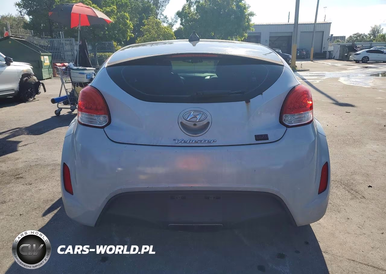 2015 Hyundai Veloster Re:flex VIN:KMHTC6AD0FU222740 - 6