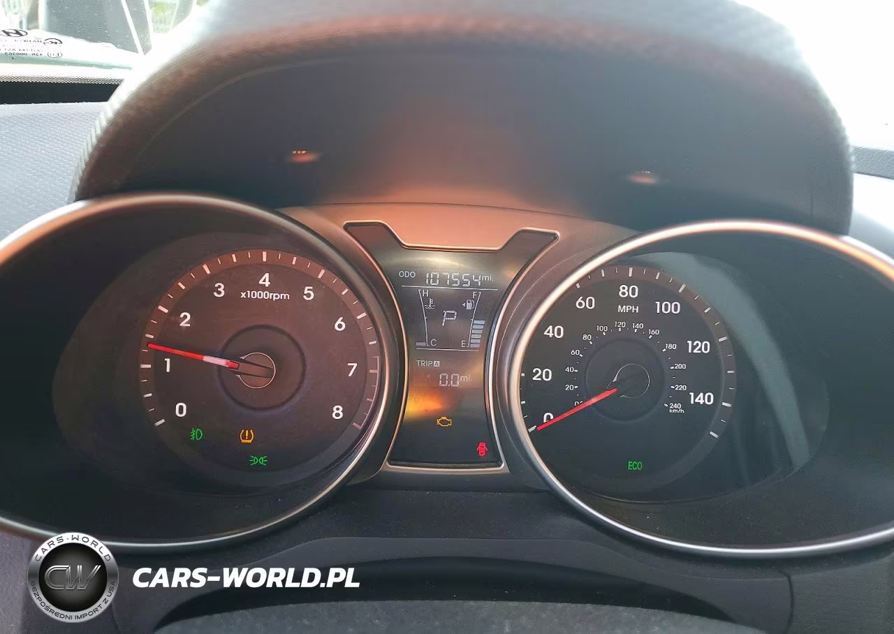 2015 Hyundai Veloster Re:flex VIN:KMHTC6AD0FU222740 - 9
