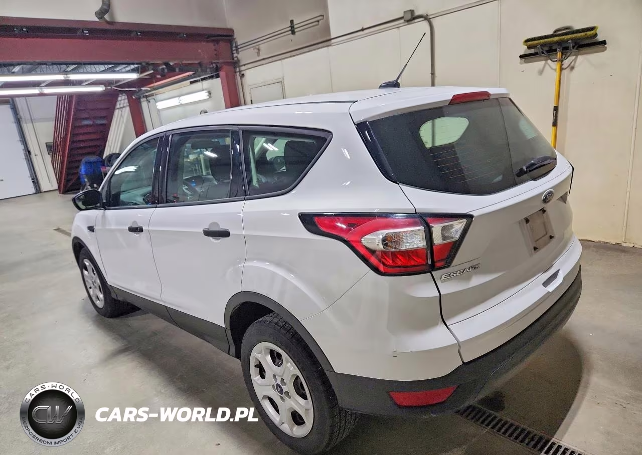 2018 Ford Escape S VIN:1FMCU0F70JU855966 - 2
