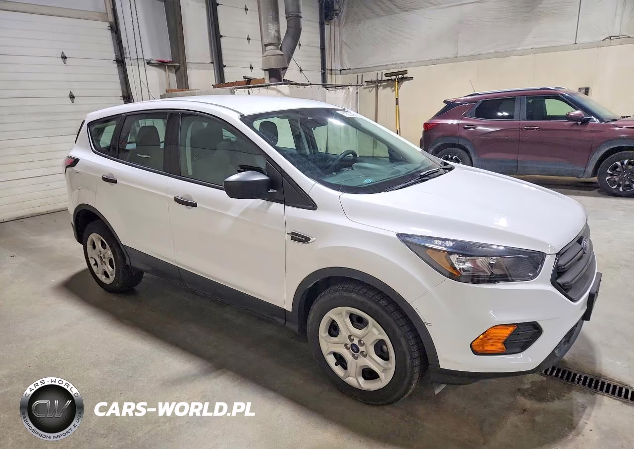 2018 Ford Escape S VIN:1FMCU0F70JU855966 - 4