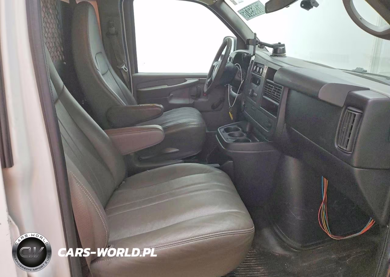 2012 Chevrolet Express G1500 VIN:1GCSGAFX1C1178240 - 11
