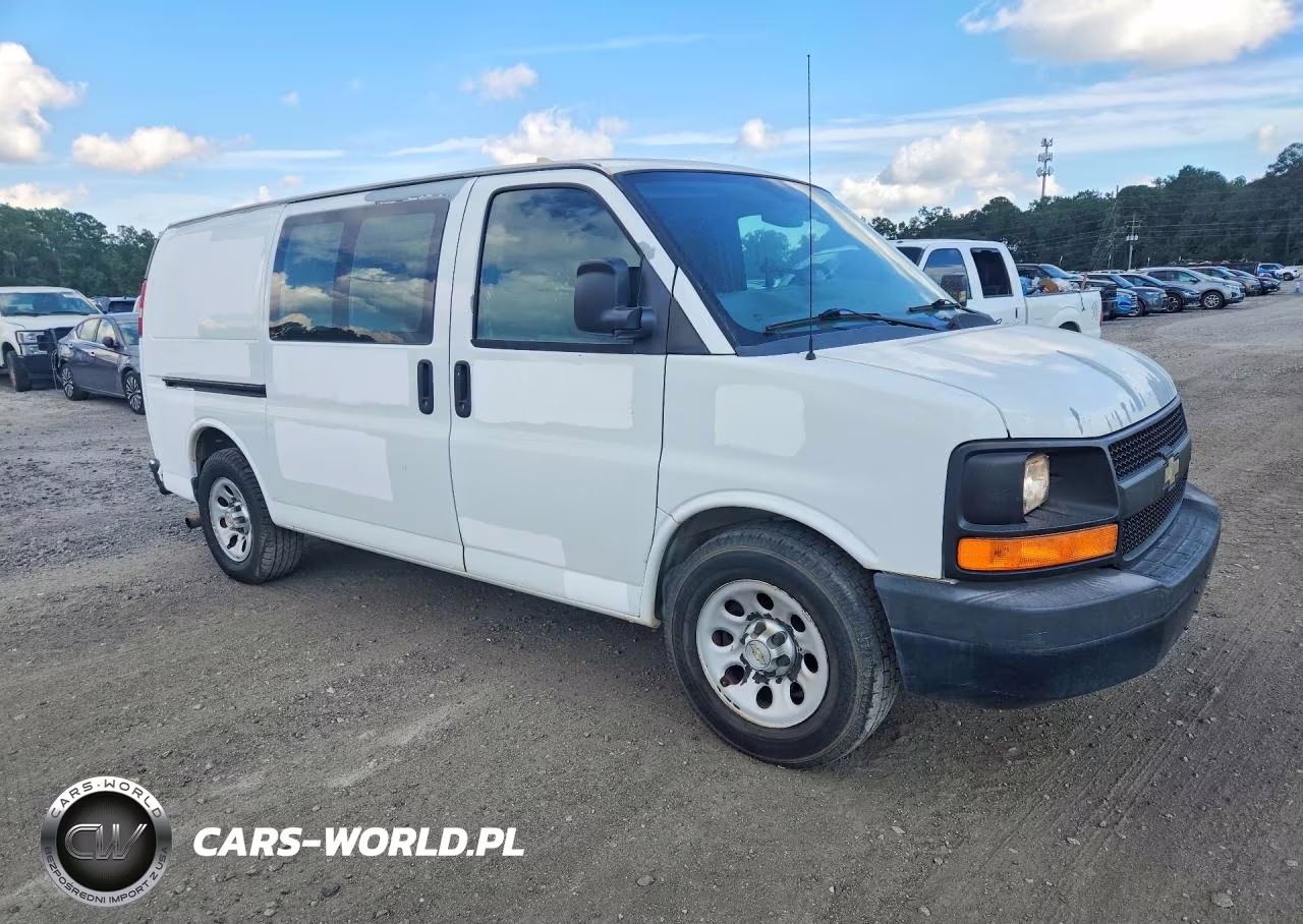 2012 Chevrolet Express G1500 VIN:1GCSGAFX1C1178240 - 4