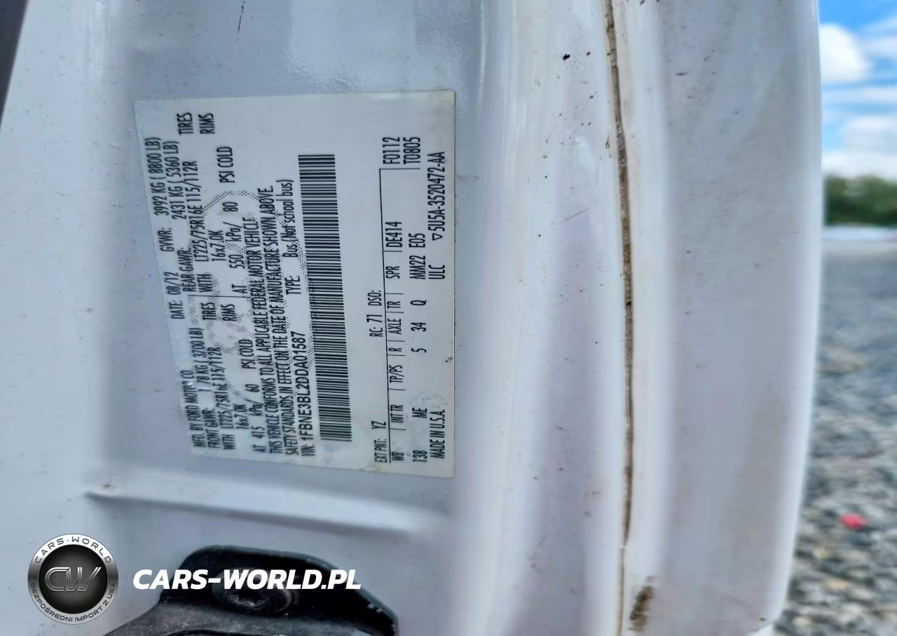 2013 Ford Econoline VIN:1FBNE3BL2DDA01587 - 13