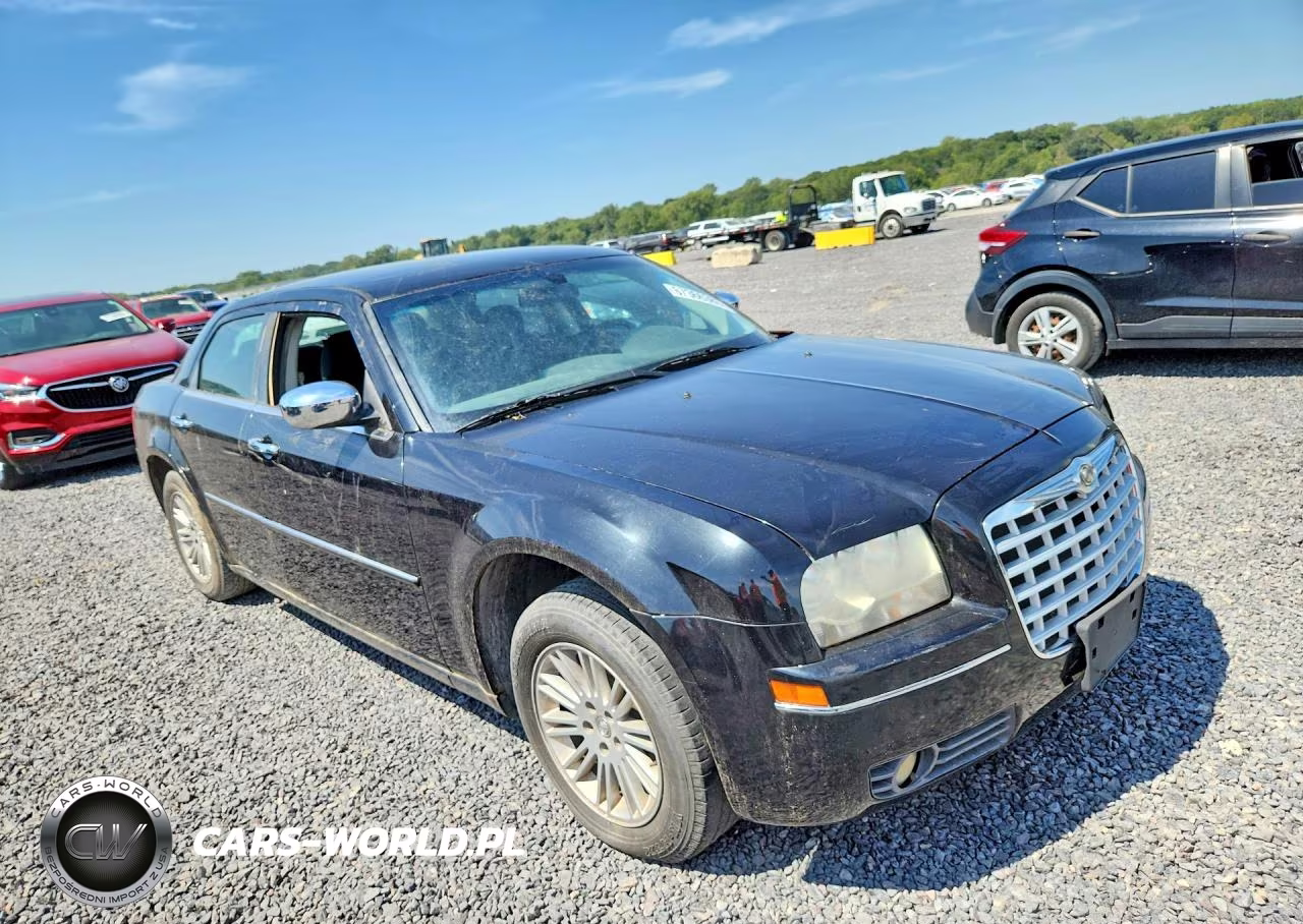 2010 Chrysler 300 Touring VIN:2C3CA4CD4AH209663 - 4