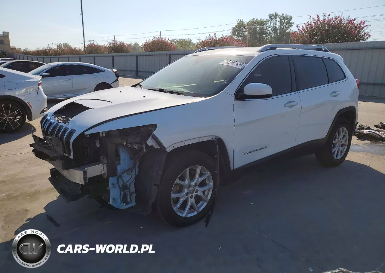 2016 Jeep Cherokee Latitude VIN:1C4PJMCS8GW157590 - 1