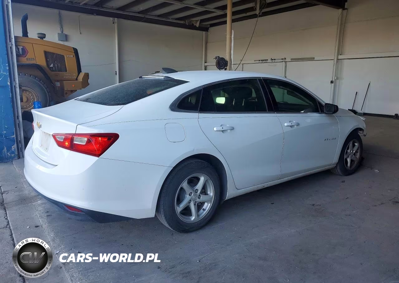 2018 Chevrolet Malibu Ls VIN:1G1ZB5ST8JF164500 - 3