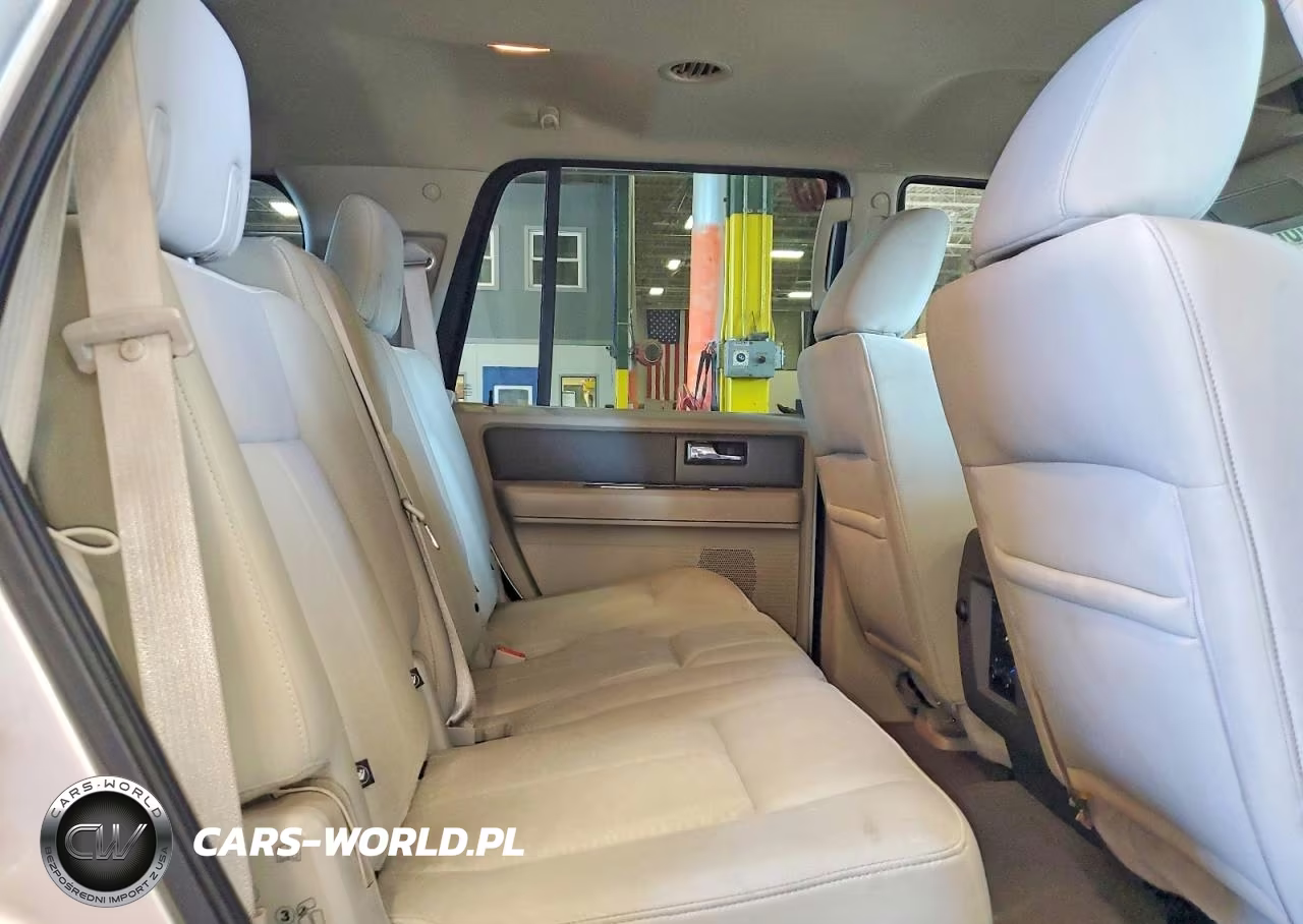 2010 Ford Expedition Xlt VIN:1FMJU1G5XAEA76518 - 11