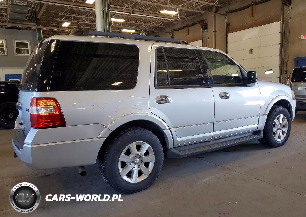2010 Ford Expedition Xlt VIN:1FMJU1G5XAEA76518 - 3
