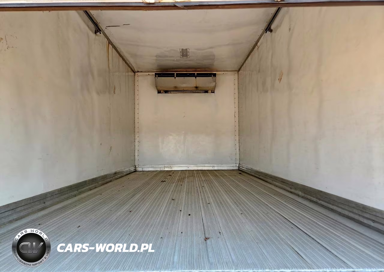 2018 Hino 195 Refrigerated Box Truck VIN:JHHRDM2H6JK005759 - 10