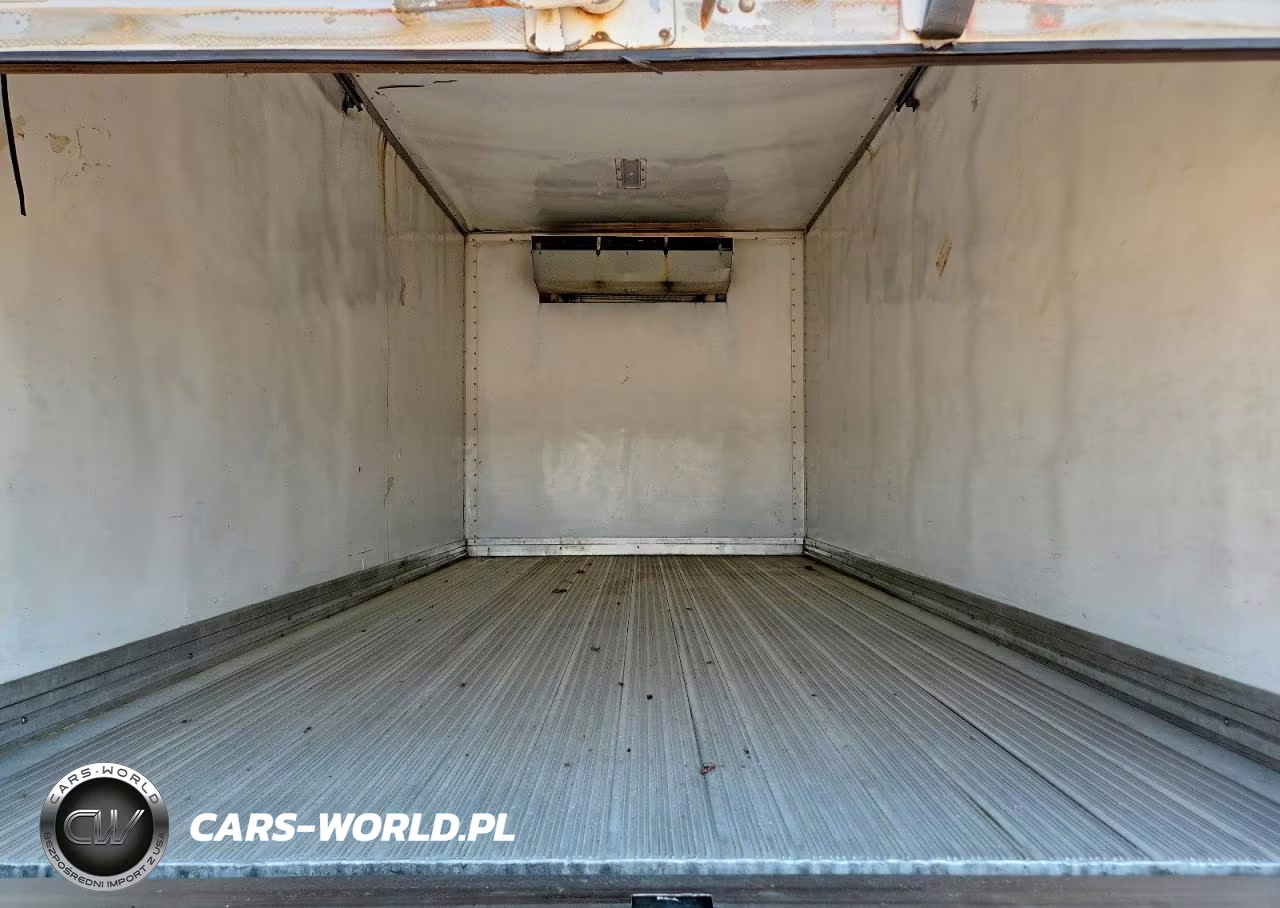 2018 Hino 195 Refrigerated Box Truck VIN:JHHRDM2H6JK005759 - 11