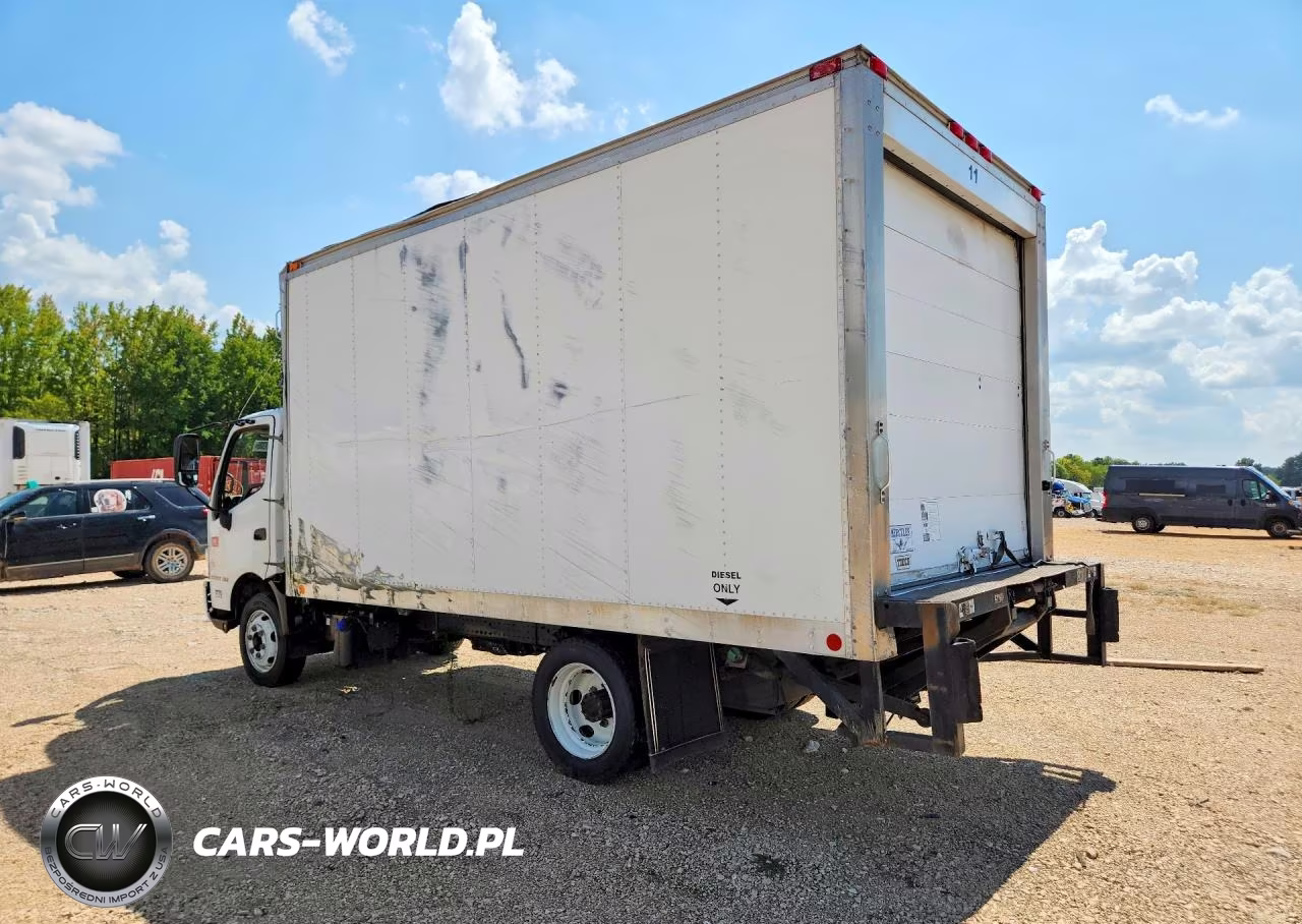 2018 Hino 195 Refrigerated Box Truck VIN:JHHRDM2H6JK005759 - 2