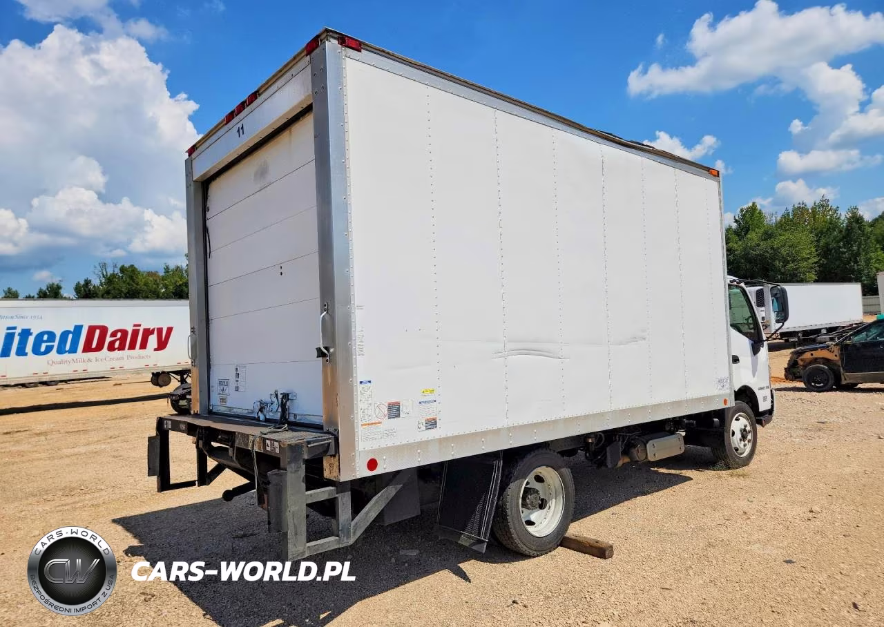 2018 Hino 195 Refrigerated Box Truck VIN:JHHRDM2H6JK005759 - 3