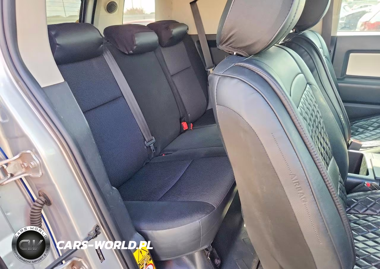 2008 Toyota Fj Cruiser Base VIN:JTEBU11FX8K022170 - 10