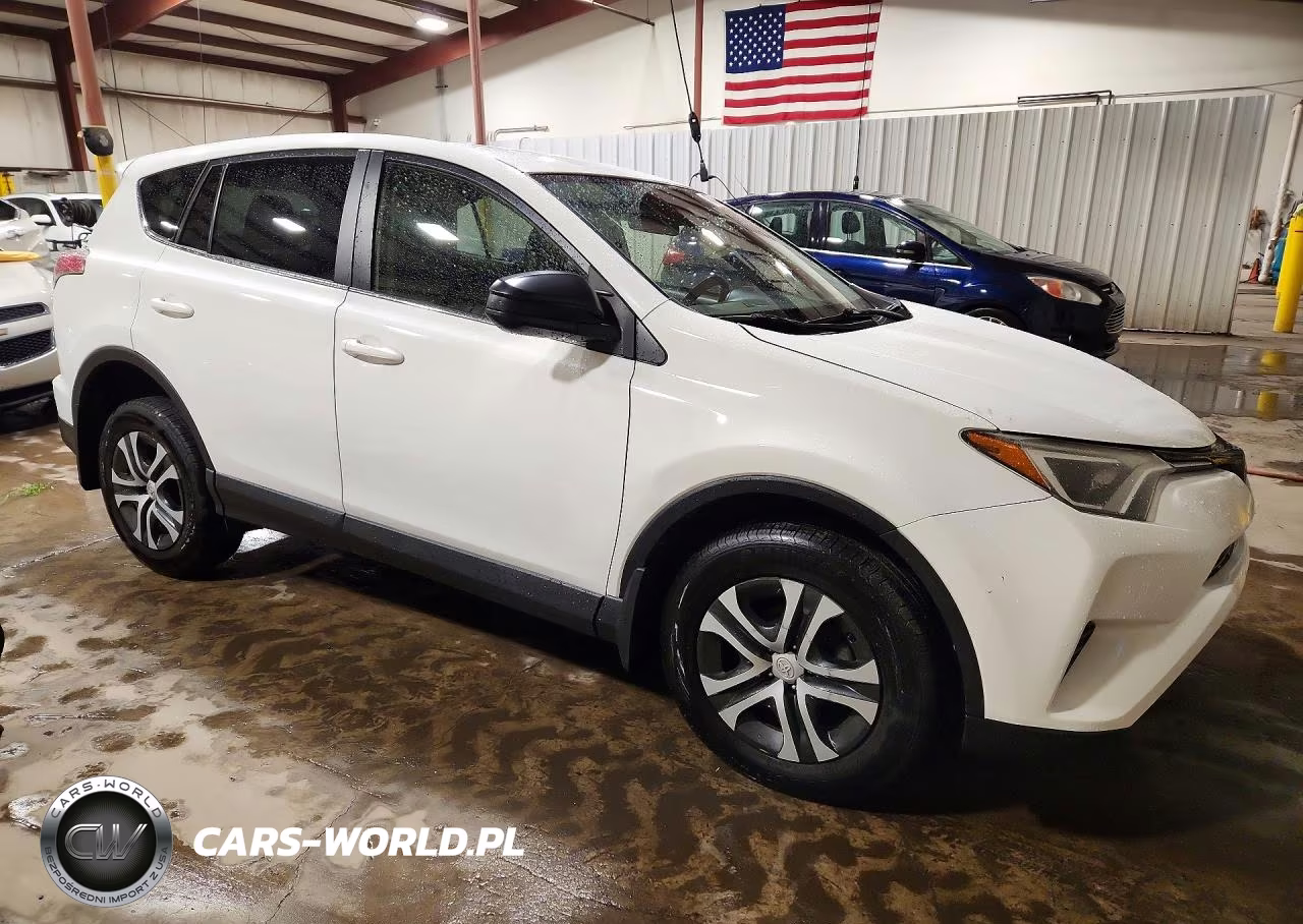 2018 Toyota Rav4 Le VIN:JTMBFREV2JJ244471 - 4