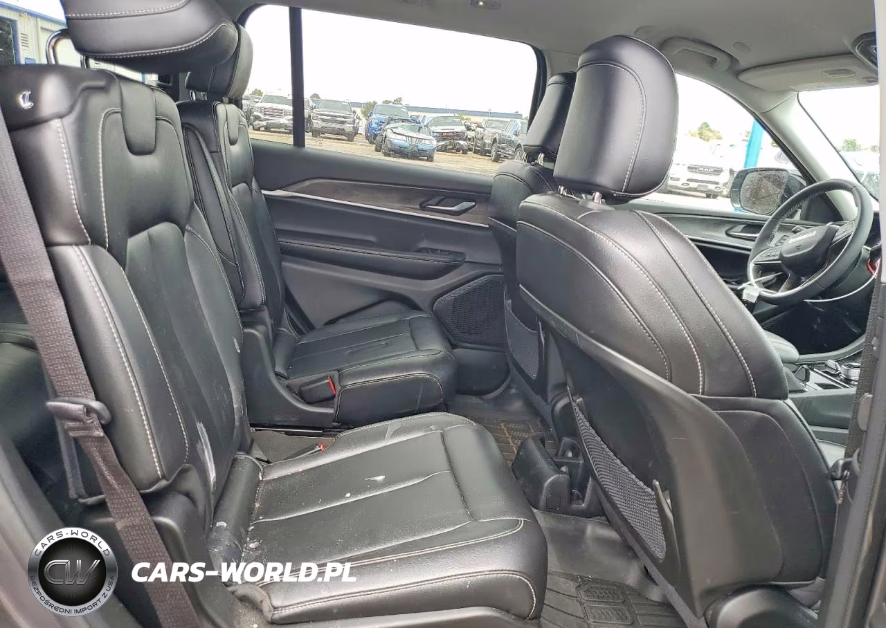 2023 Jeep Grand Cherokee L Limited VIN:1C4RJKBG7P8744930 - 11