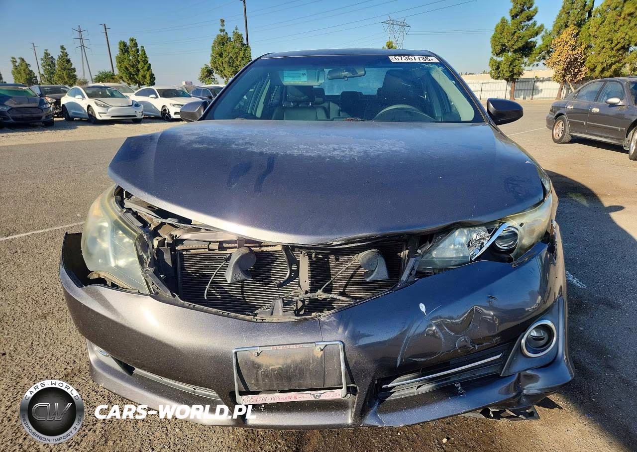 2014 Toyota Camry Se VIN:4T1BF1FK5EU400329 - 5
