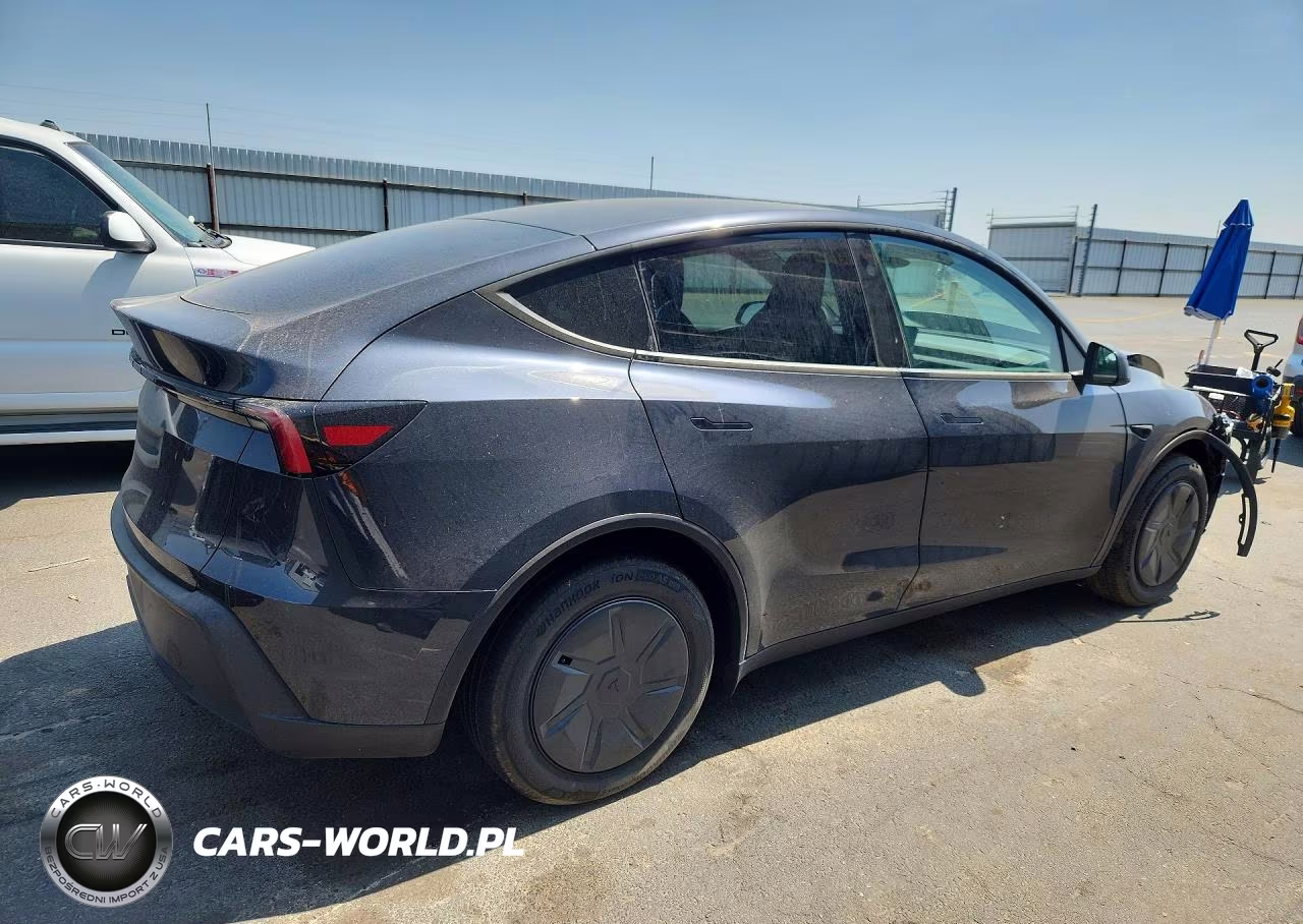 2026 Tesla Model Y VIN:7SAYGDEDXTA607384 - 3