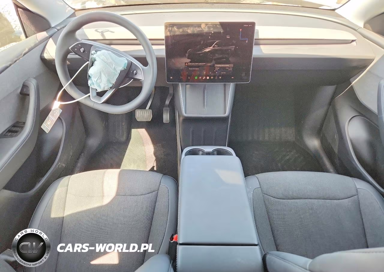 2026 Tesla Model Y VIN:7SAYGDEDXTA607384 - 8