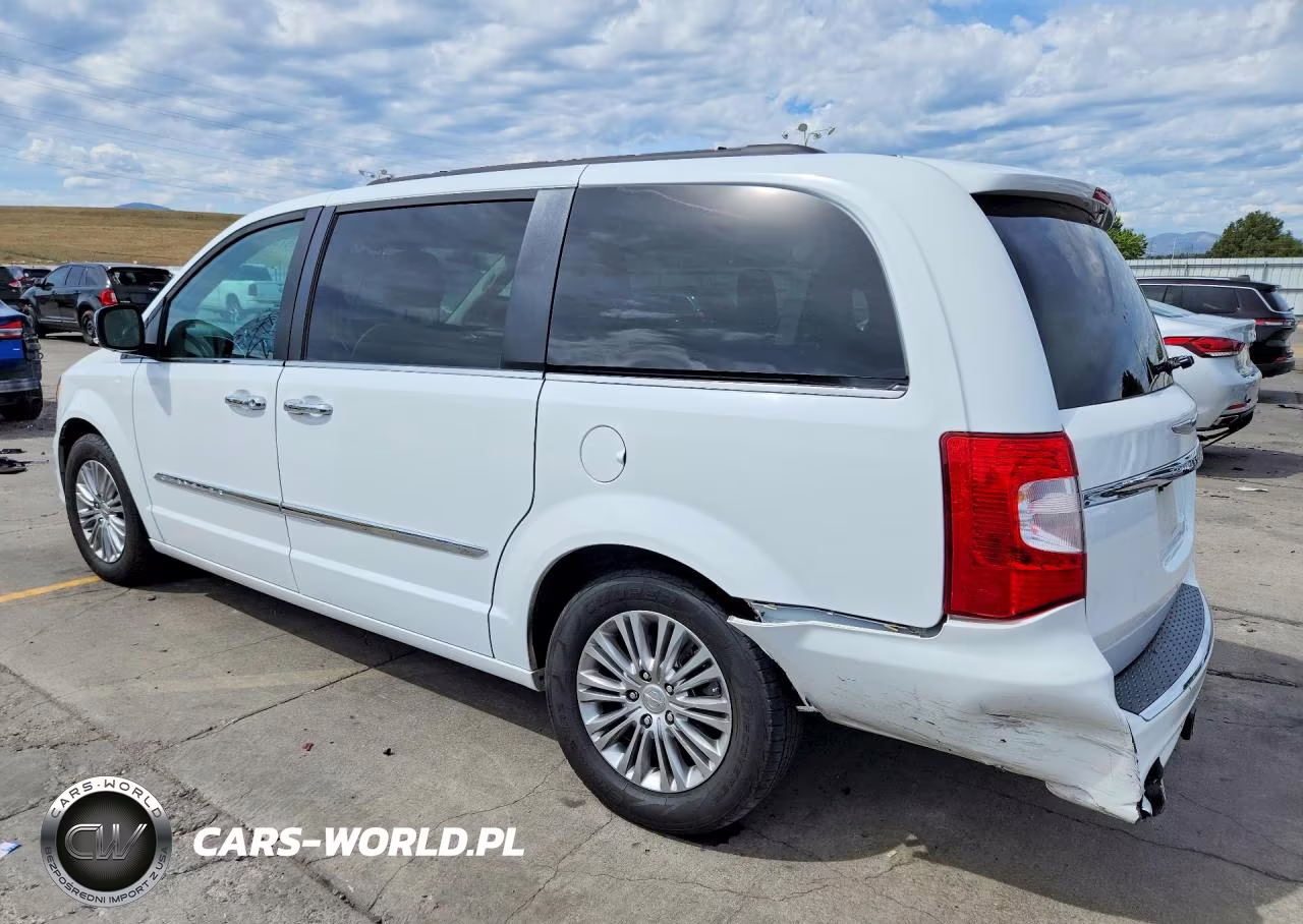 2016 Chrysler Town & Country Touring L VIN:2C4RC1CGXGR223210 - 2