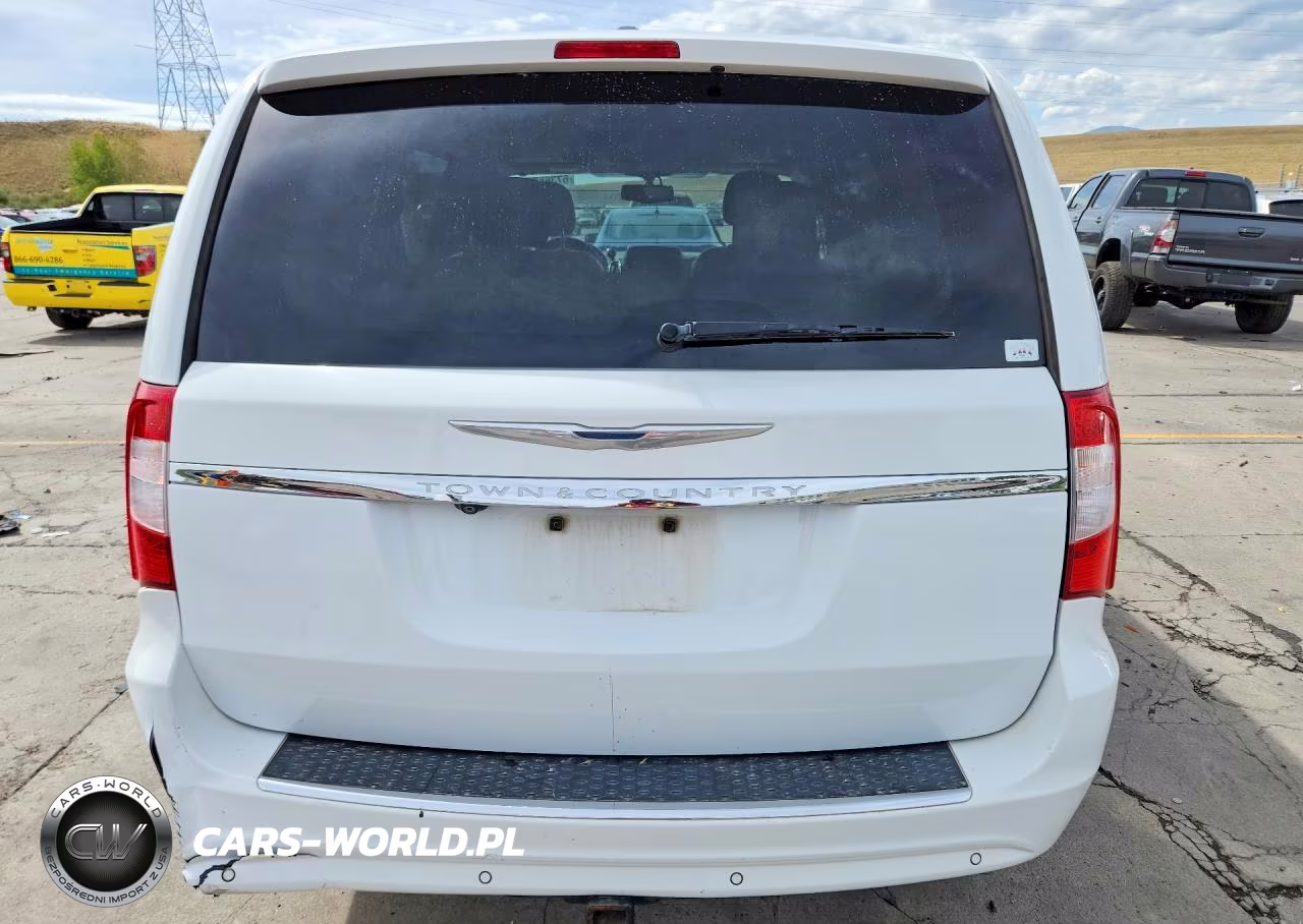 2016 Chrysler Town & Country Touring L VIN:2C4RC1CGXGR223210 - 6
