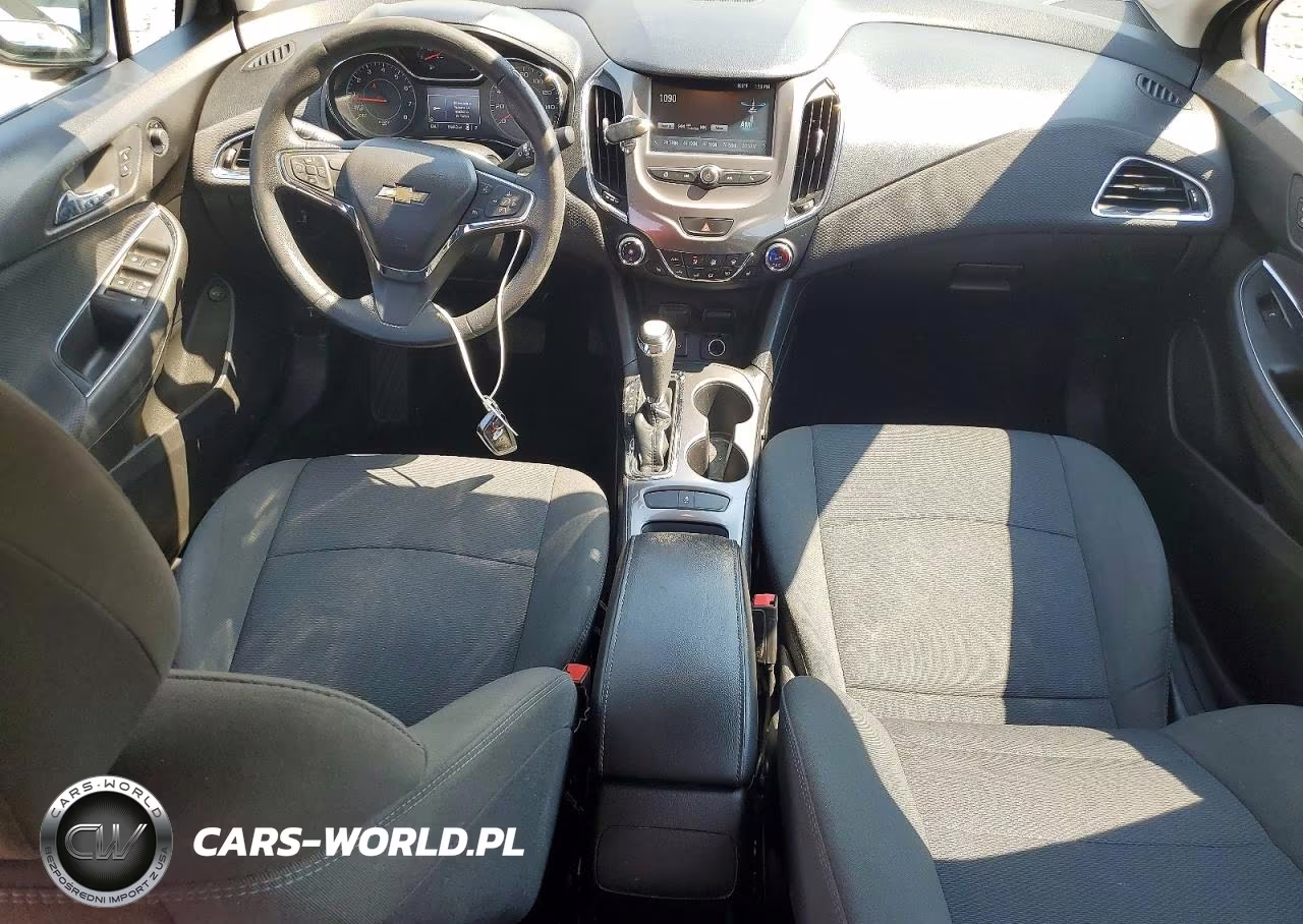 2017 Chevrolet Cruze Lt VIN:1G1BE5SM6H7267906 - 8