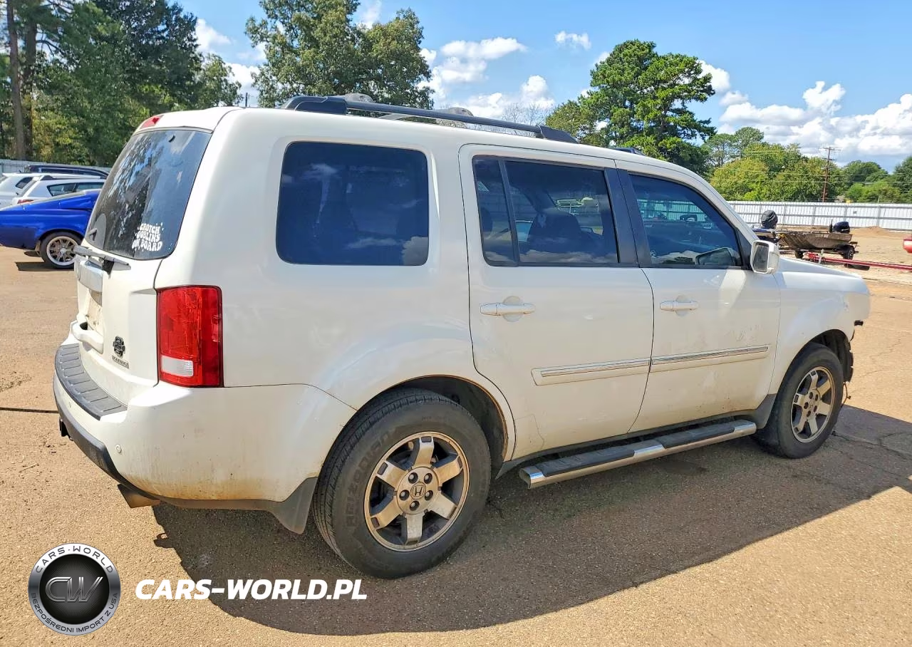 2011 Honda Pilot Touring VIN:5FNYF3H99BB044573 - 3