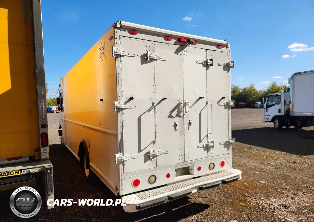 2007 Freightliner Mt45 Chassis Delivery Truck VIN:4UZAANBW87CX54039 - 2